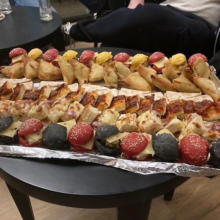 Готель Bh Apero Club Bertoua Екстер'єр фото